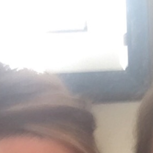 Meet your Posher, Lauren - Picture 1 of 1